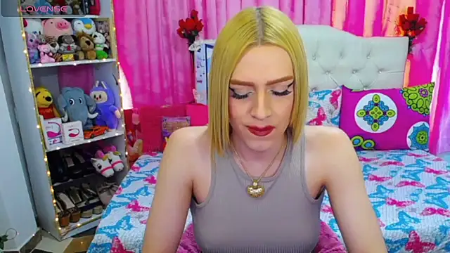 golden girl01 online show from April 14, 2026, 6:25 pm