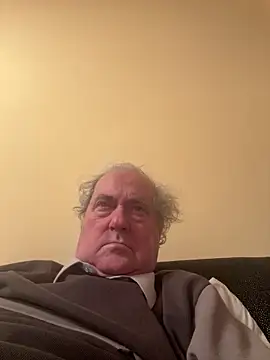 csikar online show from March 5, 2026, 9:22 pm