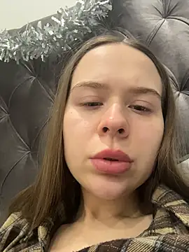 Nicole Loving online show from December 14, 2025, 11:09 pm