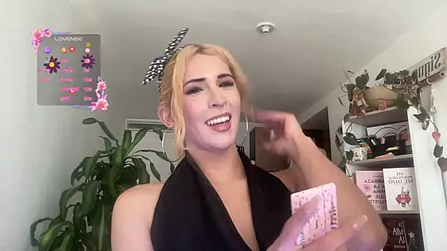 Snapshot of isa_fox_23 chatting on January 12, 2026, 8:03 pm isa fox 23 online show from January 12, 2026, 8:03 pm