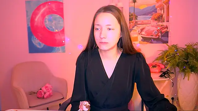 LuluPatterson online show from December 23, 2025, 8:12 am