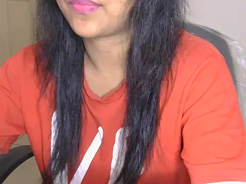 Snapshot of Cristina_love69 chatting on May 2, 2026, 11:04 am Cristina love69 online show from May 2, 2026, 11:04 am
