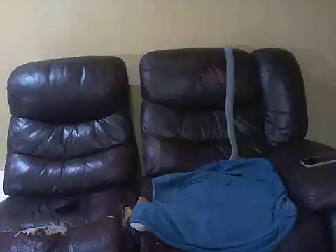 Caramel-goddess18 online show from April 11, 2026, 5:56 am