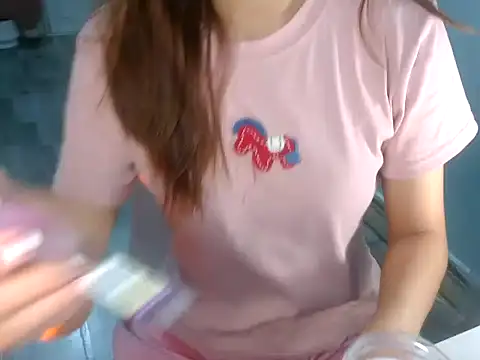 Chichi 86 online show from May 27, 2026, 12:57 pm