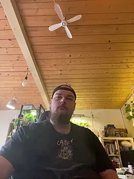 YoursxTruly online show from February 12, 2026, 1:17 pm