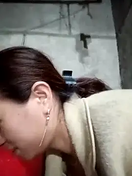 ngaytho004 online show from March 12, 2026, 10:38 pm