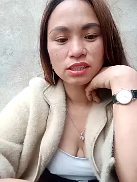 ngaytho004 online show from March 28, 2026, 11:26 pm