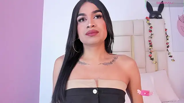 Snapshot of Silvanna-Casstro chatting on January 10, 2026, 12:07 pm Silvanna-Casstro online show from January 10, 2026, 12:07 pm