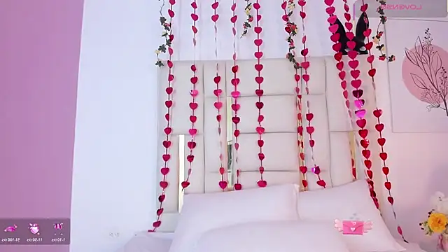 Snapshot of Silvanna-Casstro chatting on January 13, 2026, 11:48 am Silvanna-Casstro online show from January 13, 2026, 11:48 am