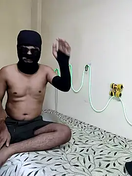 realcouple71 online show from April 16, 2026, 8:15 am