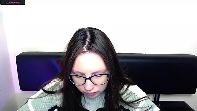 Snapshot of LiliaErmi chatting on June 2, 2026, 6:59 am LiliaErmi online show from June 2, 2026, 6:59 am