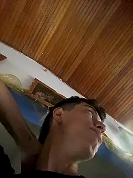 Snapshot of Juan_Gomezz26 chatting on January 5, 2026, 9:40 pm Juan Gomezz26 online show from January 5, 2026, 9:40 pm