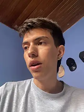 Snapshot of Juan_Gomezz26 chatting on January 13, 2026, 9:20 pm Juan Gomezz26 online show from January 13, 2026, 9:20 pm