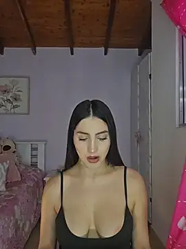 Snapshot of Esmeralda_Rossi chatting on February 25, 2026, 9:02 pm Esmeralda Rossi online show from February 25, 2026, 9:02 pm