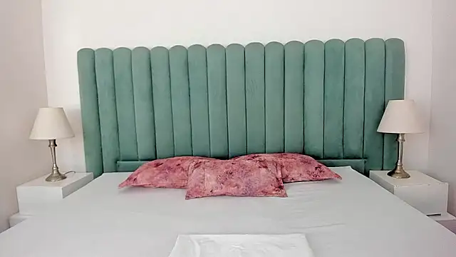 Scarlett  Noir online show from March 26, 2026, 8:25 pm