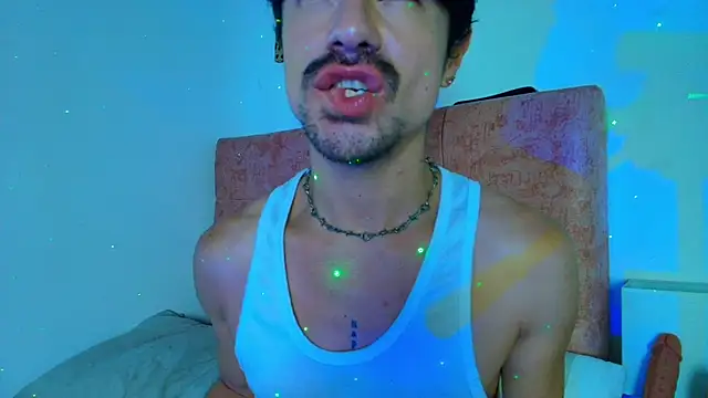 Snapshot of Ethan_Briggs chatting on January 9, 2026, 3:20 am Ethan Briggs online show from January 9, 2026, 3:20 am