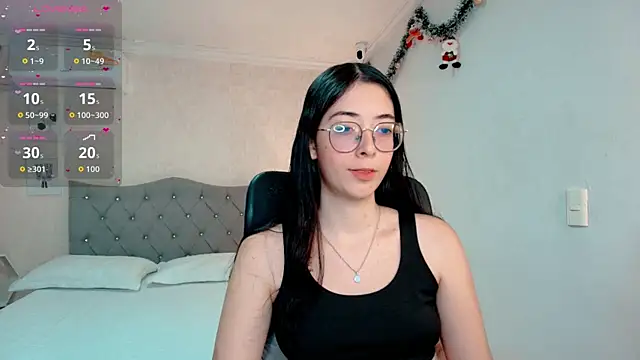 Snapshot of emmalove_doll chatting on January 7, 2026, 12:07 pm emmalove doll online show from January 7, 2026, 12:07 pm