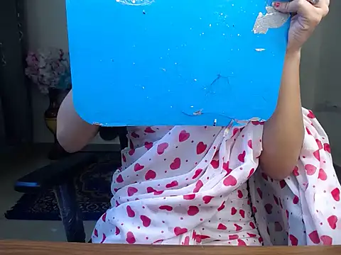 Shy nivi online show from April 18, 2026, 8:09 pm