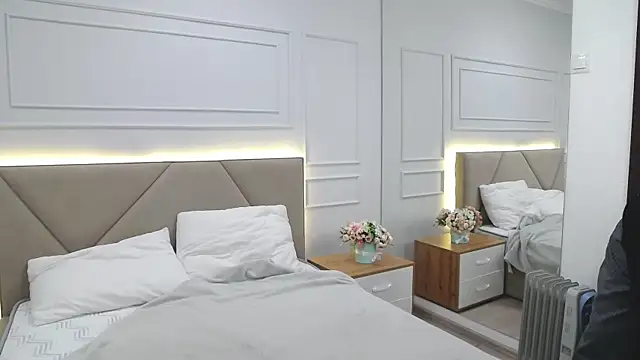 AmeliStark online show from December 19, 2025, 3:02 am