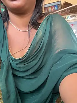 cute mahi001 online show from March 3, 2026, 7:47 am