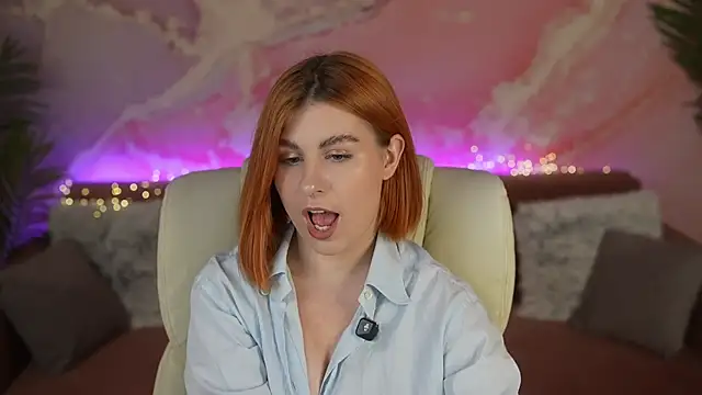 GingerPinky online show from July 8, 2026, 6:51 am