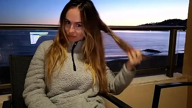 Snapshot of LeMilf chatting on January 11, 2026, 5:51 pm LeMilf online show from January 11, 2026, 5:51 pm