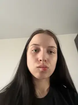 Snapshot of AlicePowells chatting on May 30, 2026, 11:07 am AlicePowells online show from May 30, 2026, 11:07 am