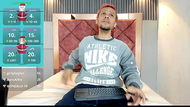 Snapshot of TAYSON_SCOTT chatting on January 7, 2026, 1:08 am TAYSON SCOTT online show from January 7, 2026, 1:08 am