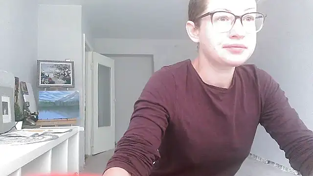 Snapshot of Alice_newhome chatting on June 18, 2026, 10:19 am Alice newhome online show from June 18, 2026, 10:19 am