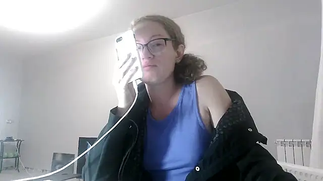 Snapshot of Alice_newhome chatting on July 16, 2026, 6:58 pm Alice newhome online show from July 16, 2026, 6:58 pm