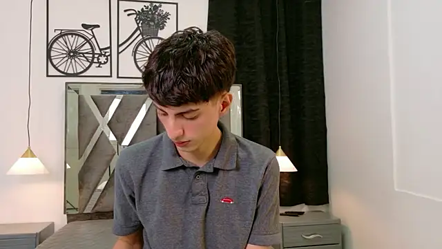 Martin Williams online show from December 19, 2025, 12:12 pm