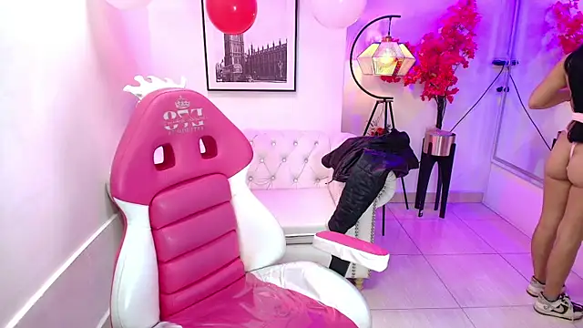 Carolina cherry online show from February 14, 2026, 11:51 am