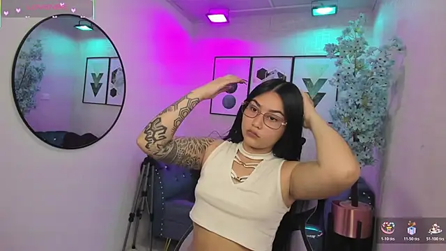 Snapshot of Carolina_cherry chatting on May 28, 2026, 12:46 pm Carolina cherry online show from May 28, 2026, 12:46 pm