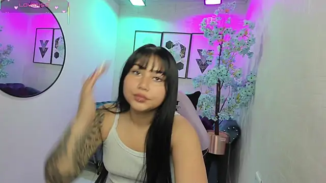 Snapshot of Carolina_cherry chatting on June 26, 2026, 12:42 pm Carolina cherry online show from June 26, 2026, 12:42 pm