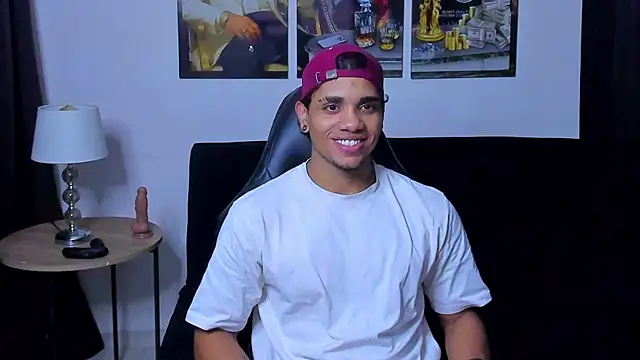 Dustyn Michelle1 online show from March 4, 2026, 2:50 am