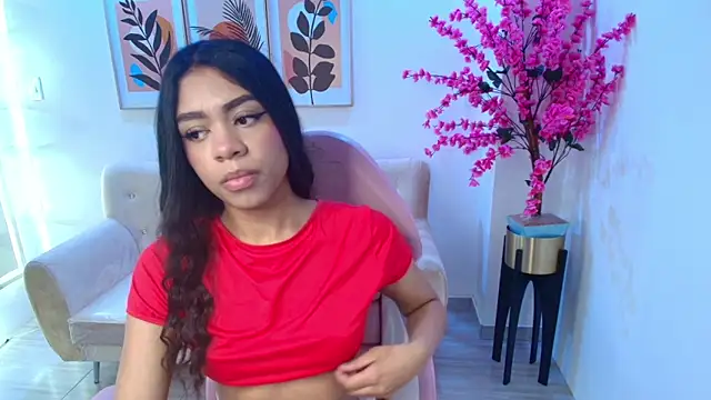 Sophie clay online show from April 18, 2026, 7:51 pm