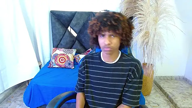 angelll18  online show from March 4, 2026, 8:15 pm