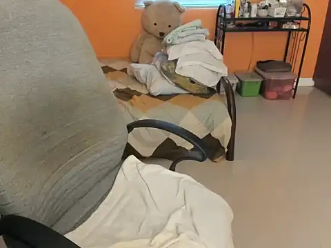 cocktits69 online show from April 18, 2026, 12:47 am