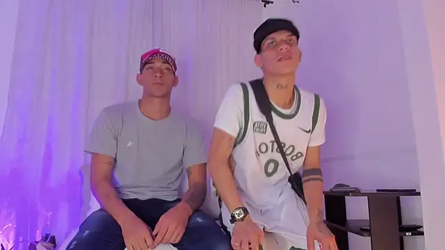 Snapshot of kings_of_heavens_ chatting on December 18, 2025, 2:39 am kings of heavens online show from December 18, 2025, 2:39 am