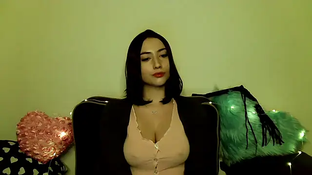 Snapshot of KaylaMagnetic chatting on February 10, 2026, 7:18 pm KaylaMagnetic online show from February 10, 2026, 7:18 pm