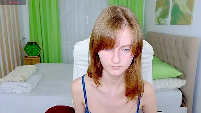 Miss Alisa  online show from February 13, 2026, 3:19 pm