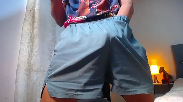 Snapshot of TOMBOYSEXX chatting on April 23, 2026, 8:22 pm TOMBOYSEXX online show from April 23, 2026, 8:22 pm