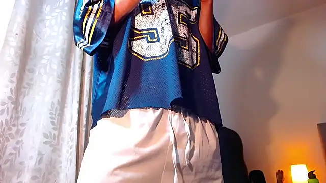 Snapshot of TOMBOYSEXX chatting on May 12, 2026, 7:00 pm TOMBOYSEXX online show from May 12, 2026, 7:00 pm