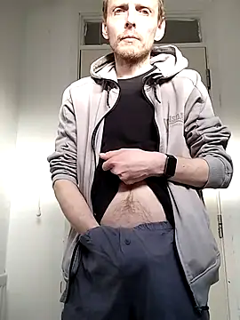 CrookedBunk3527 online show from April 5, 2026, 5:21 pm