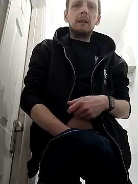 CrookedBunk3527 online show from April 8, 2026, 4:01 am