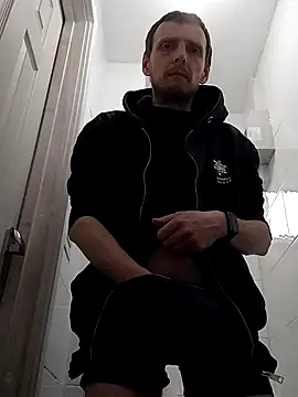 CrookedBunk3527 online show from April 14, 2026, 4:57 pm