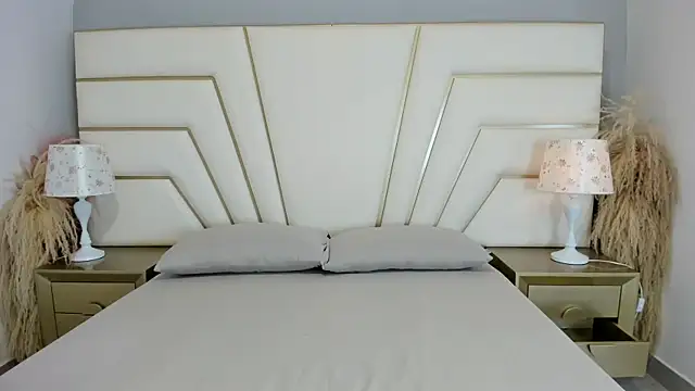 Zara Vidal online show from December 20, 2025, 12:29 am