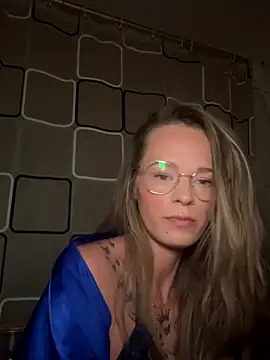 vinique99 online show from January 7, 2026, 4:15 am