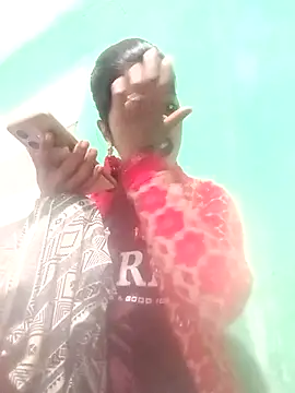 Juli pande online show from December 23, 2025, 2:53 am