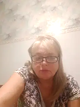 LinaLight88 online show from December 19, 2025, 9:44 pm